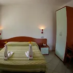 Bed & Breakfast Graceland And Capo Vaticano