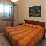 Graceland And 3* Capo Vaticano
