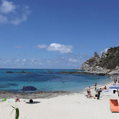 Bed & Breakfast Graceland And Capo Vaticano