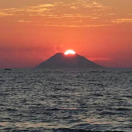 Graceland And Bed & Breakfast Capo Vaticano