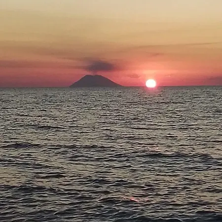 Graceland And 3* Capo Vaticano