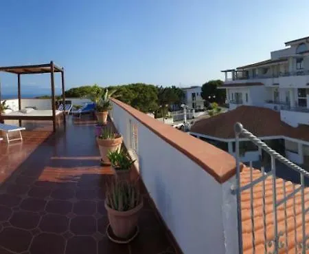 Graceland And 3* Capo Vaticano