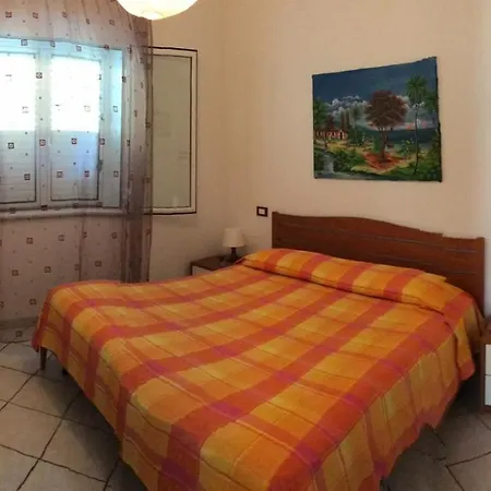 Graceland And 3* Capo Vaticano
