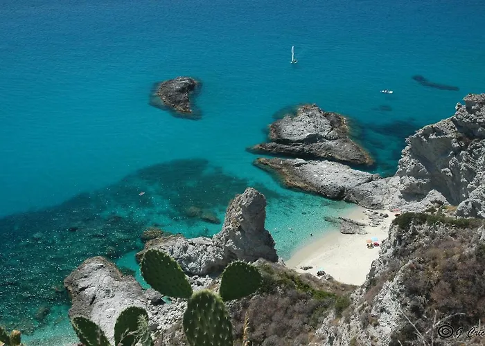 לינה וארוחת בוקר Graceland And 4*