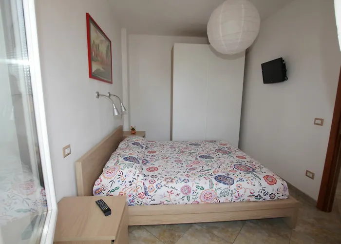 Graceland And קאפו ואטיצ'אנו